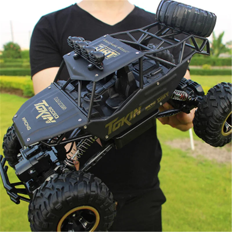 Exciting 1:12 / 1:16 Scale 4WD Remote Control Off-Road Buggy - Perfect for Young Adventurers!