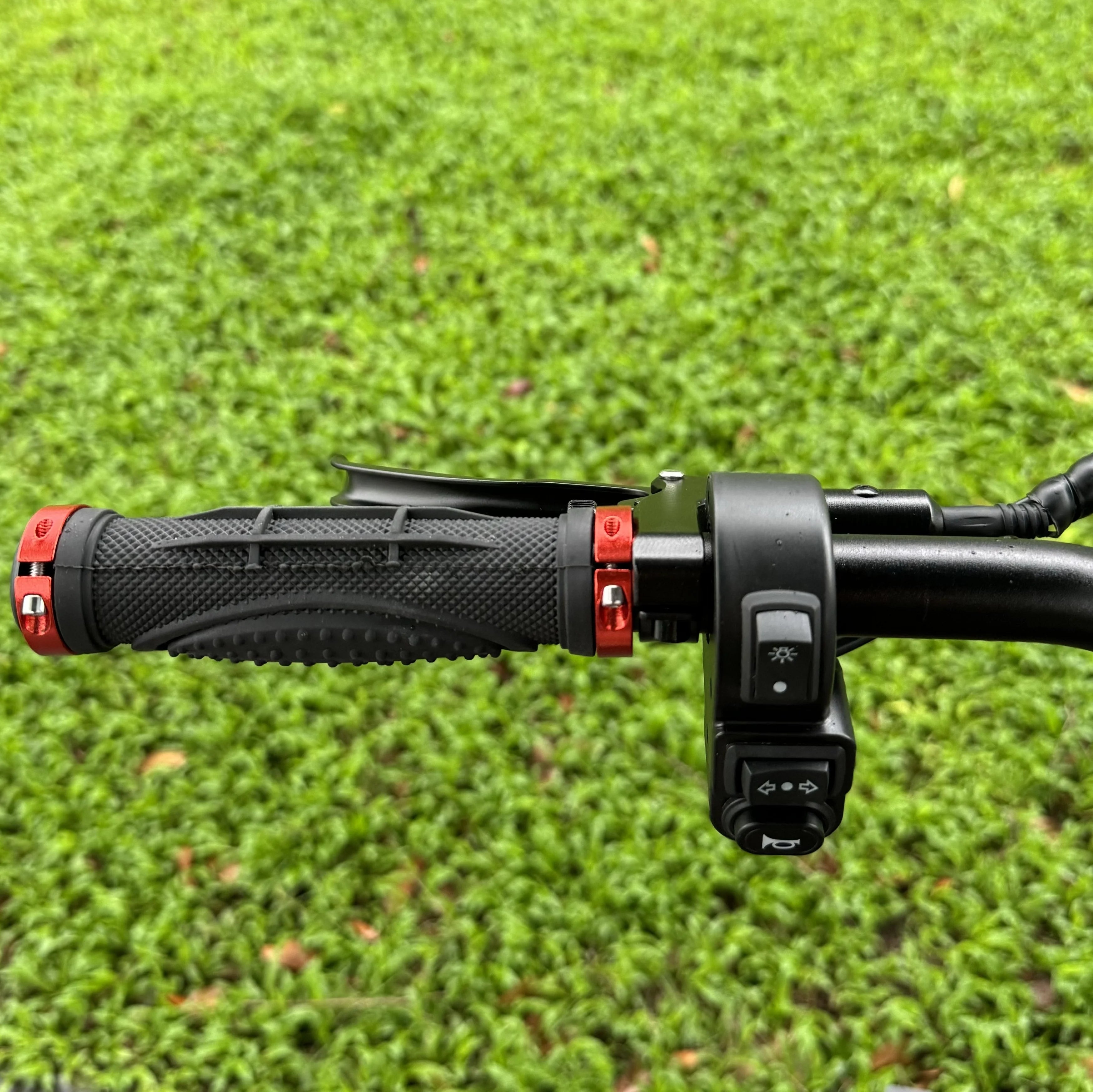 Fast Delivery from US Warehouse: 60V 6000W Dual Motor 30Ah Long Range Foldable Electric Scooter for Adults